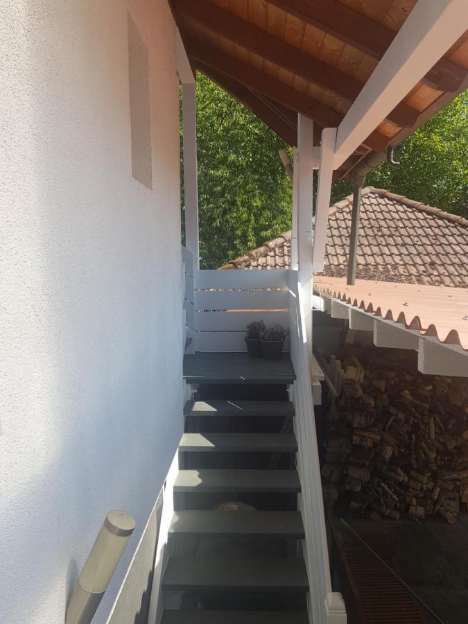Ruhig Gelegenes Objekt - Netflix,Balkon, Nespressomaschine, Fahrraeder- 7 Minuten Vom See Fuer Den Perfekten Urlaub Im Sueden Uhldingen-Mühlhofen Exterior foto